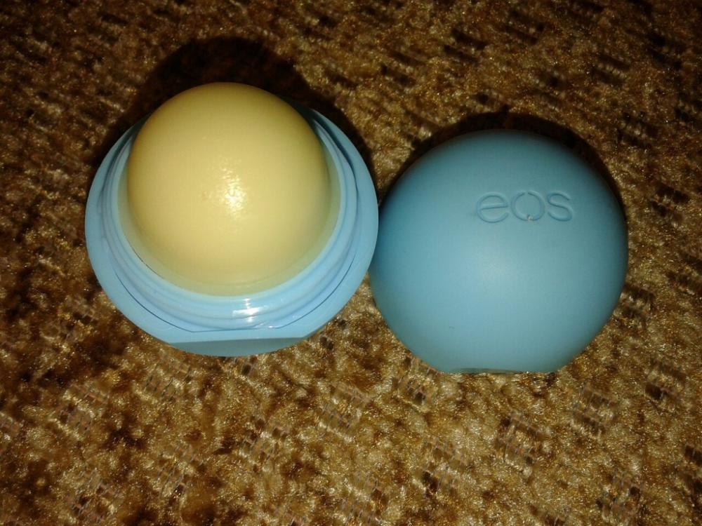 Еос качество. Бальзам для губ EOS черничный. Бальзам для губ котики EOS. ЕОС слива. Картридж на ЕОС.