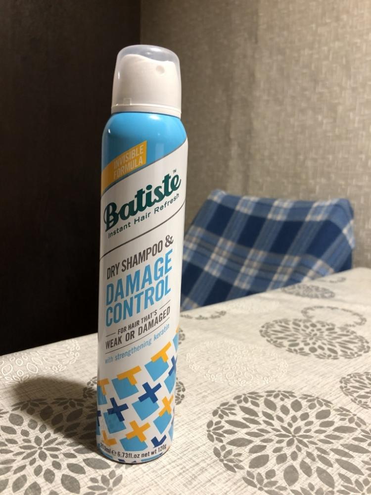 Сухой шампунь белый. Сухой шампунь Batiste Damage Control. Батист сухой шампунь линейка. Финский сухой шампунь. Гурмандиз сухой шампунь.