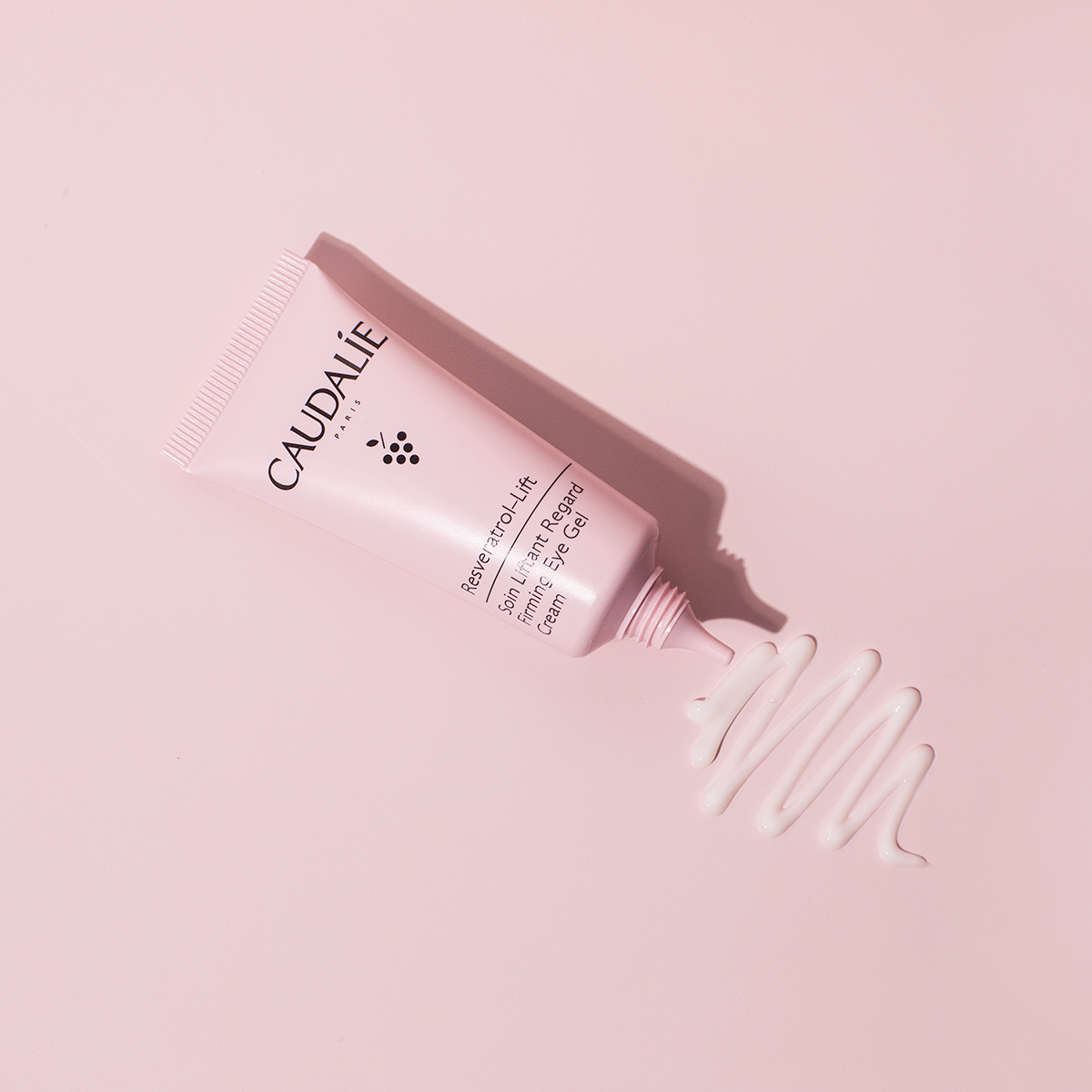 Кодали Крем-гель для глаз с эффектом лифтинга Firming Eye Gel-Cream, 15 мл (Caudalie, Resveratrol Lift) Кодали Крем-гель для глаз с эффектом лифтинга Firming Eye Gel-Cream, 15 мл (Caudalie, Resveratrol Lift) фото 1