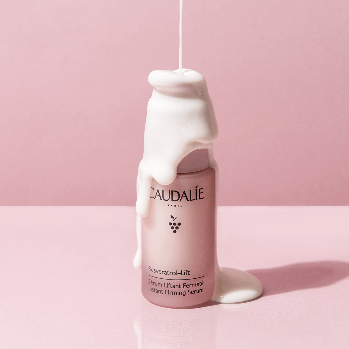Кодали Укрепляющая сыворотка для лица с мгновенным эффектом лифтинга Instant Firming Serum, 30 мл (Caudalie, Resveratrol Lift) фото 1
