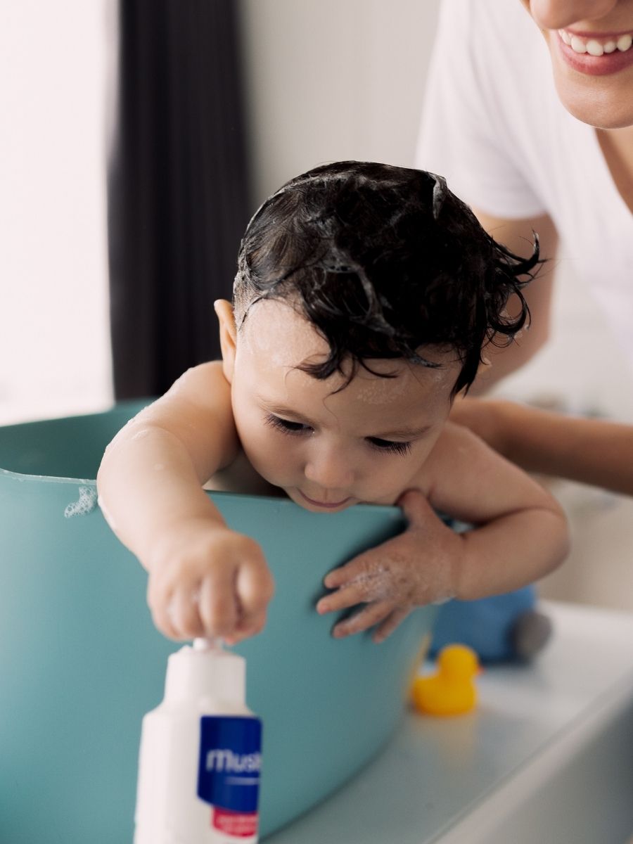 Мустела Бебе Гель для купания успокаивающий, 300 мл (Mustela, Very Sensitive Skin) фото 1