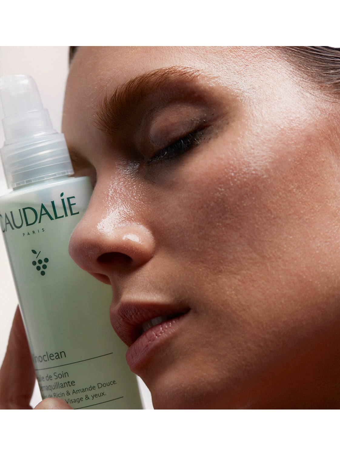 Кодали Масло для снятия макияжа Makeup Removing Cleansing Oil, 150 мл (Caudalie, Vinoclean) Кодали Масло для снятия макияжа Makeup Removing Cleansing Oil, 150 мл (Caudalie, Vinoclean) фото 2