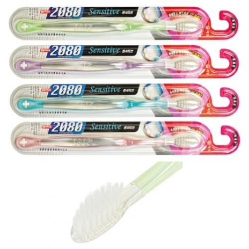 DC 2080 Sensitive Toothbrush Зубная щетка для чувствительных зубов (Kerasys)