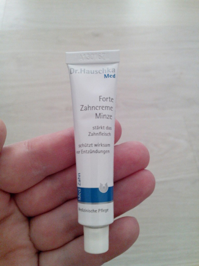 Кнайп Kneipp Масло для ванны с Миндалем для ухода за сухой кожей 100 мл. (Kneipp, Kneipp масло для ванн) фото 1