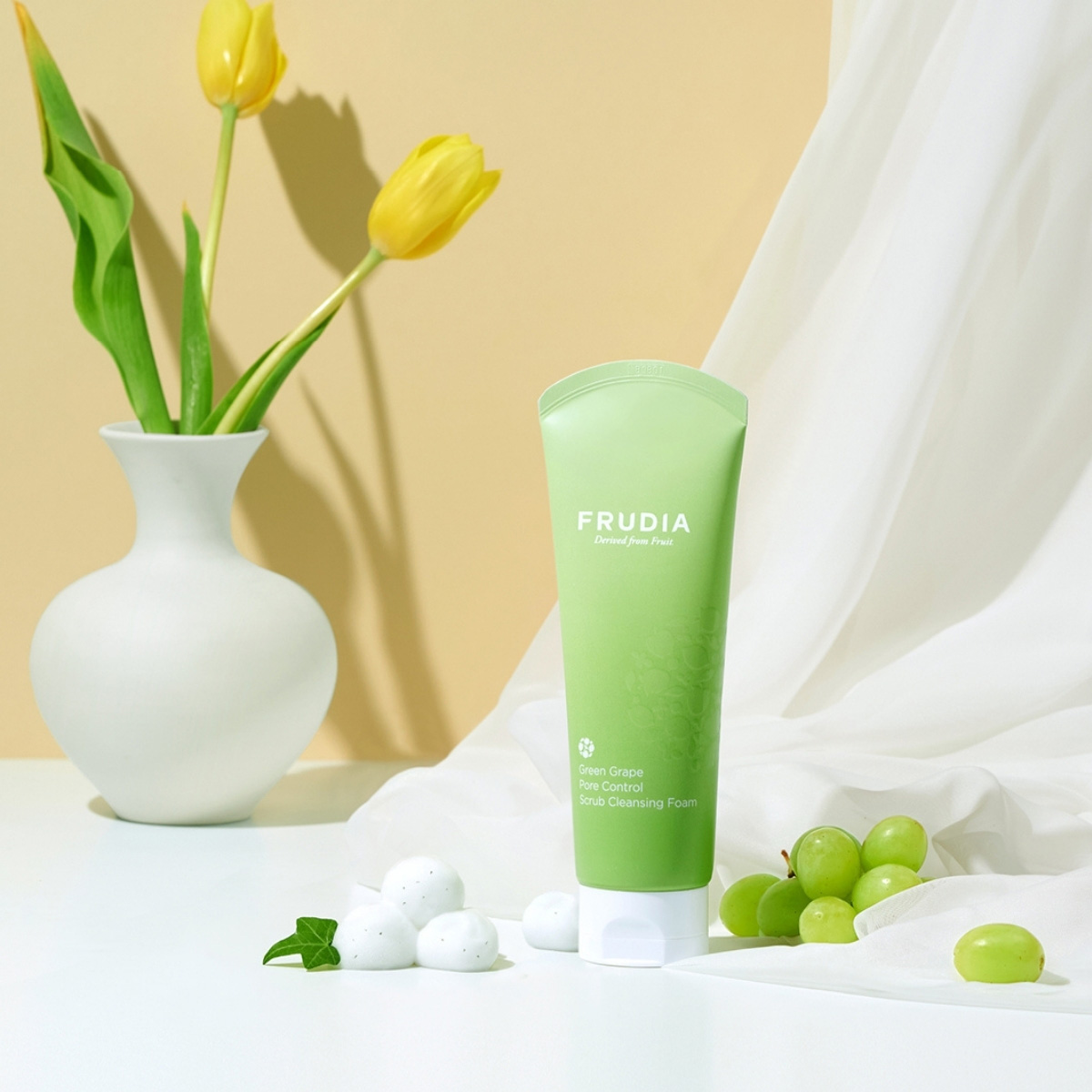 Фрудиа Себорегулирующая скраб-пенка для умывания с зеленым виноградом, 145 мл (Frudia, Контроль себорегуляции) Фрудиа Себорегулирующая скраб-пенка для умывания с зеленым виноградом, 145 мл (Frudia, Контроль себорегуляции) фото 2