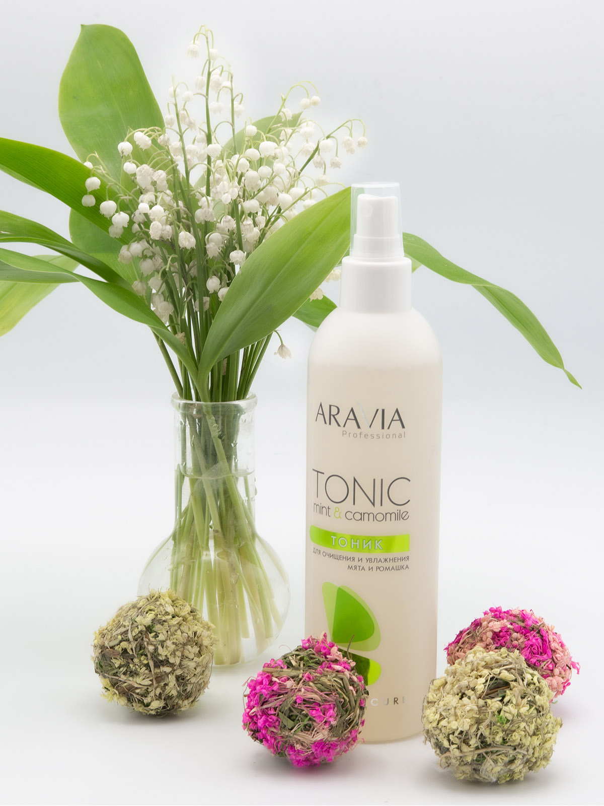 Аравия Профессионал Тоник для очищения и увлажнения кожи с мятой и ромашкой, 300 мл (Aravia Professional, SPA маникюр) фото 4