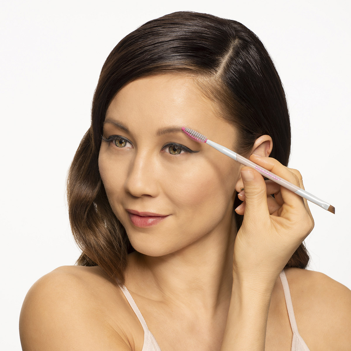 Бьюти-блендер Многофункциональная кисть The player 3-way brow brush 3 в 1 для бровей и ресниц (Beautyblender, Кисти) фото 3