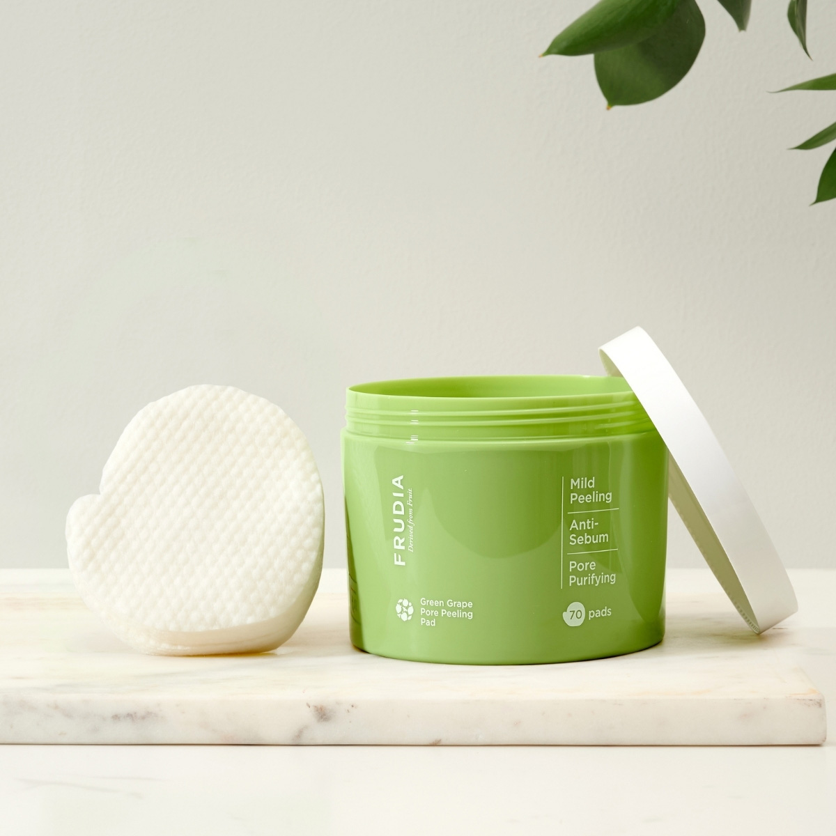 Фрудиа Отшелушивающие диски с зеленым виноградом, 70 шт х 3 мл (Frudia, Контроль себорегуляции) фото 2
