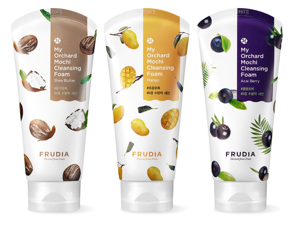 Фрудиа Очищающая пенка-моти с ягодами асаи, 120 мл (Frudia, My Orchard Mochi) фото 1