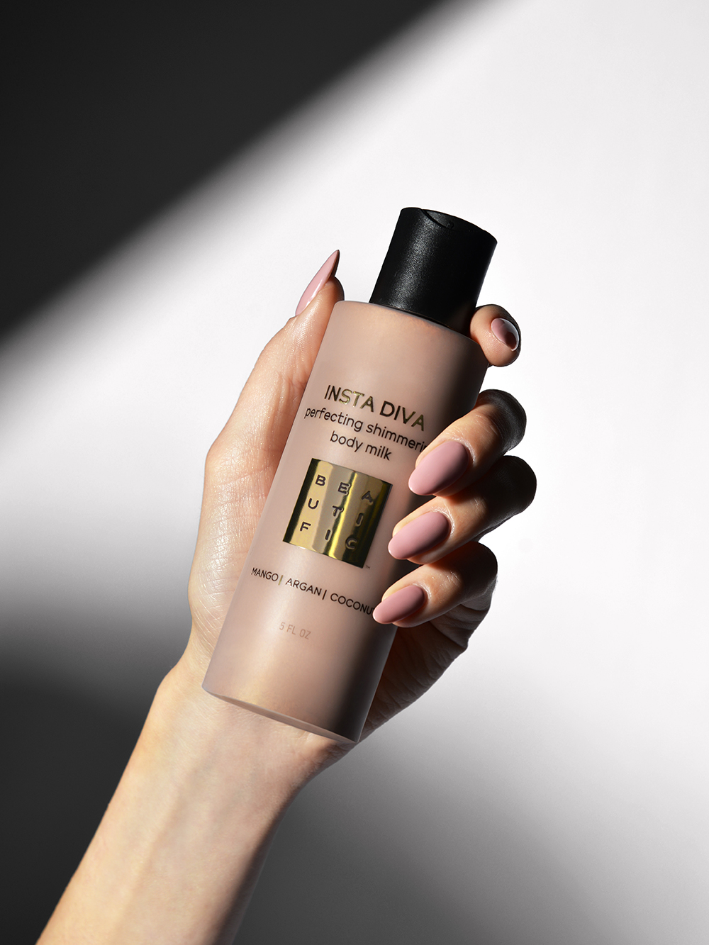 Бьютифик Молочко-шиммер для тела Insta Diva с маслами арганы, кокоса и манго, 150 мл (Beautific, Body) фото 6