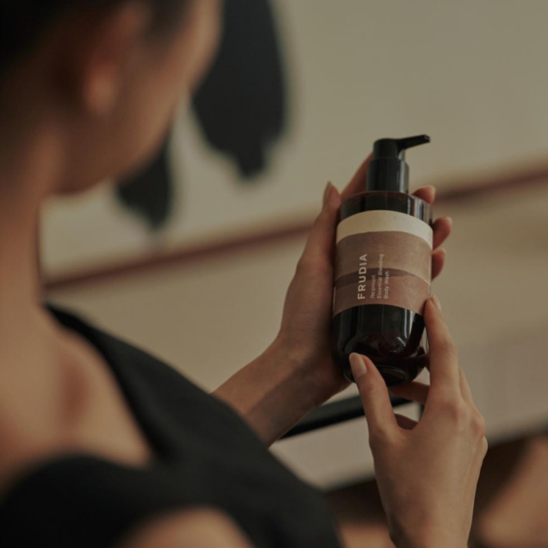 Фрудиа Гель для душа с маслами мандарина и розмарина 