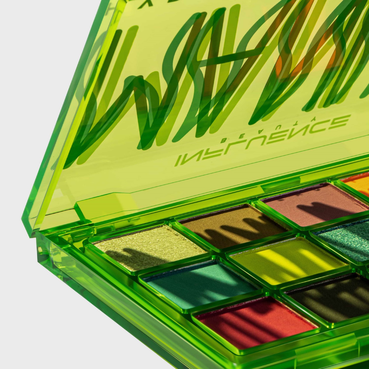  Палетка теней Hypomaniac из 15 оттенков, 15 г (INFLUENCE beauty, Глаза) фото 6