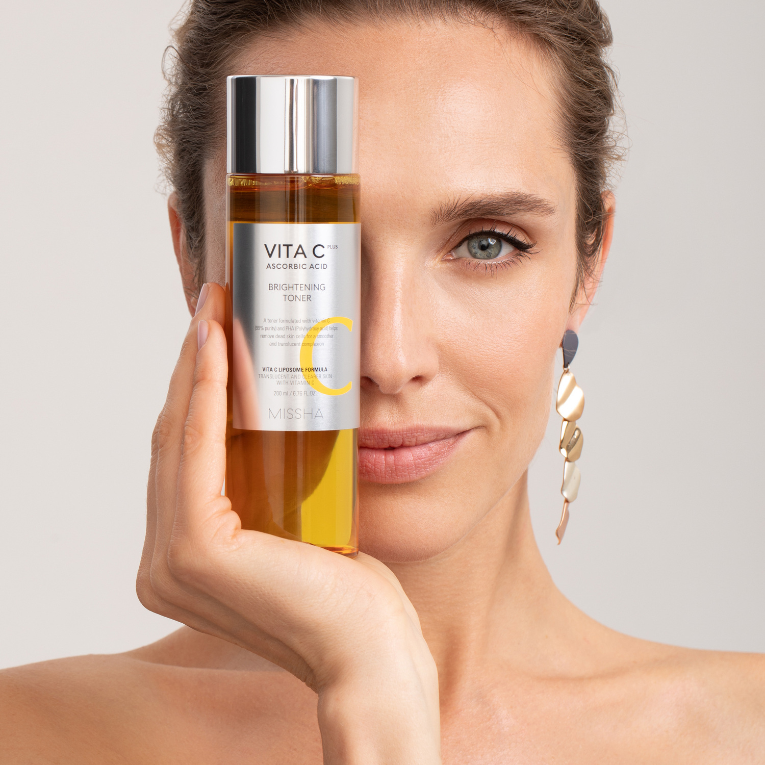 Миша Тонер для сияния кожи с витамином С, 200 мл (Missha, Vita C Plus) фото 4