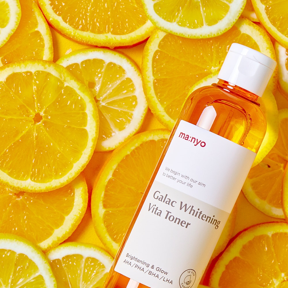 Маньо Мультивитаминный тонер с кислотами для тусклой кожи лица Galac Whitening Vita Toner, 210 мл (Manyo, Galactomy) фото 1