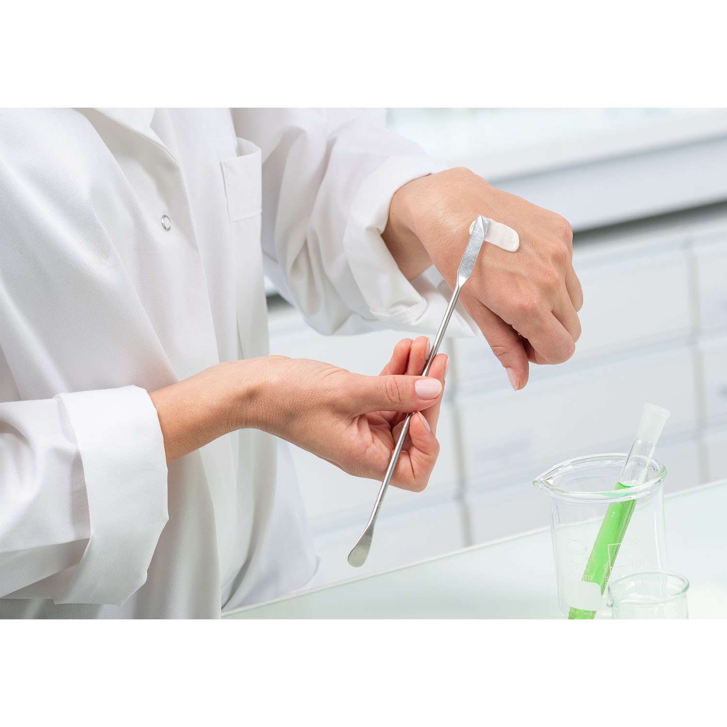 Адерма Увлажняющий крем для рук и ногтей, 50 мл (A-Derma, Essential) фото 8