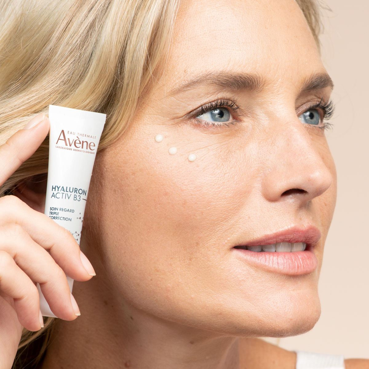Авен Лифтинг-крем для глаз тройного действия Activ B3, 15 мл (Avene, Hyaluron) фото 6