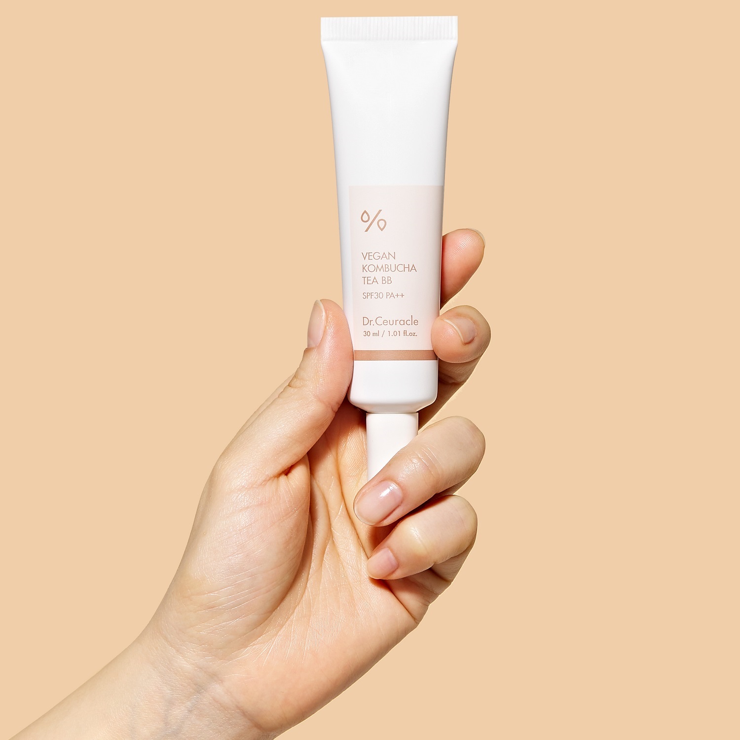 Доктор Сьюрикл Веганский BB-крем с чаем комбуча Tea BB SPF30 PA++, 30 мл (Dr. Ceuracle, Vegan Kombucha) фото 3