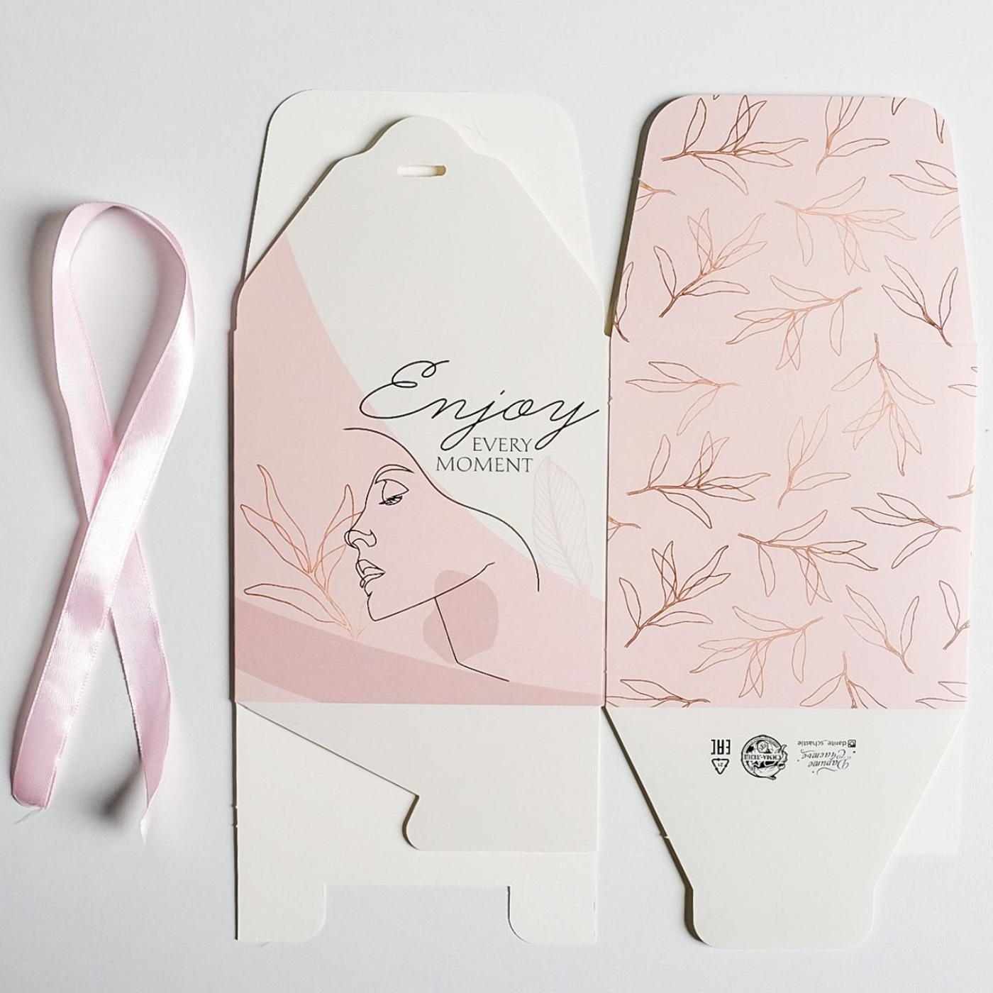  Коробка складная 