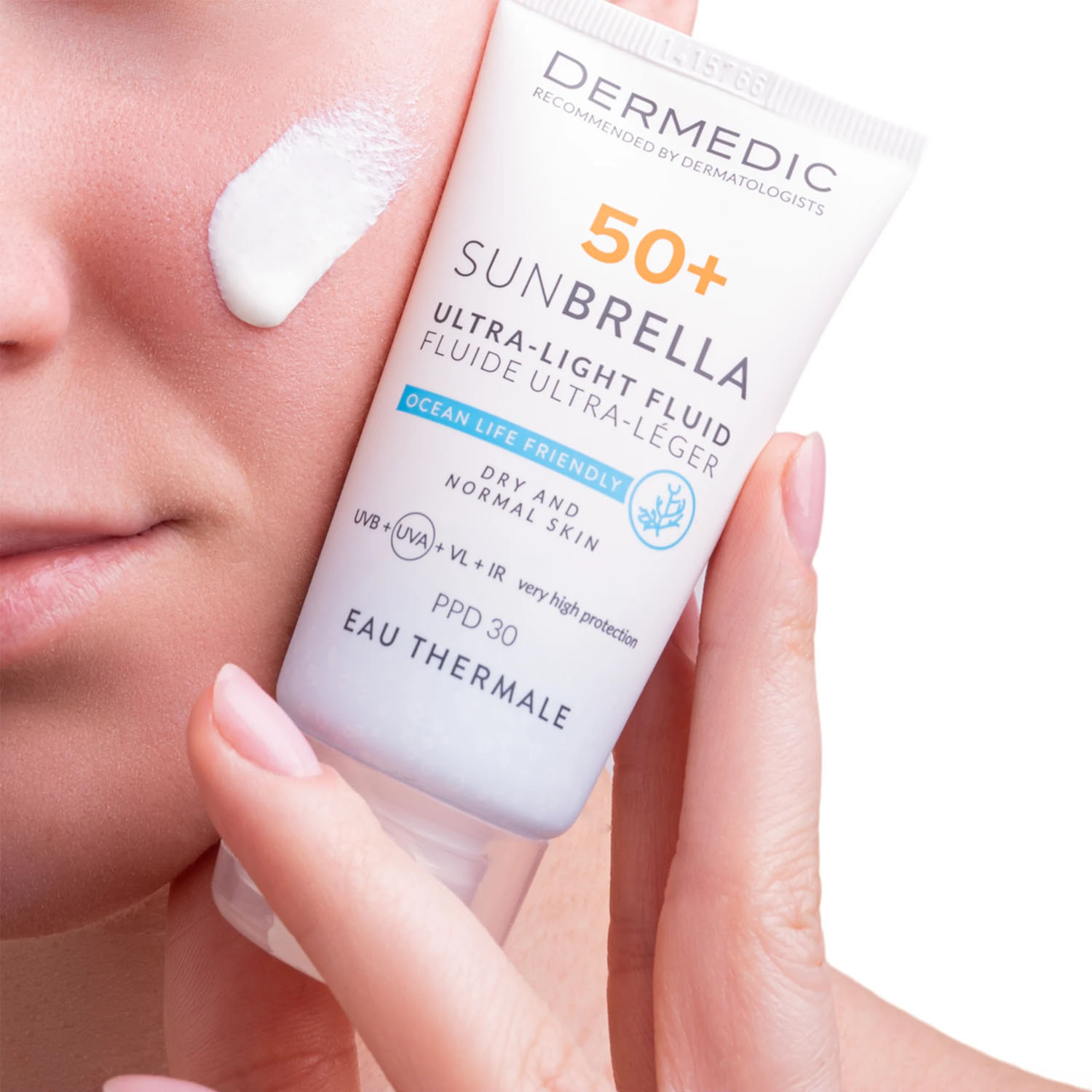 Дермедик Ультра-лёгкий солнцезащитный флюид SPF50+ для сухой и нормальной кожи, 40 мл (Dermedic, Sunbrella) фото 2