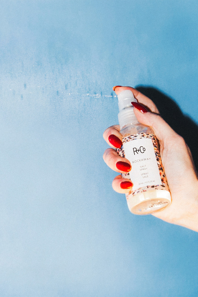  Стайлинг-спрей для текстуры и объема волос Rockaway, 124 мл (R+Co, Texture) фото 1