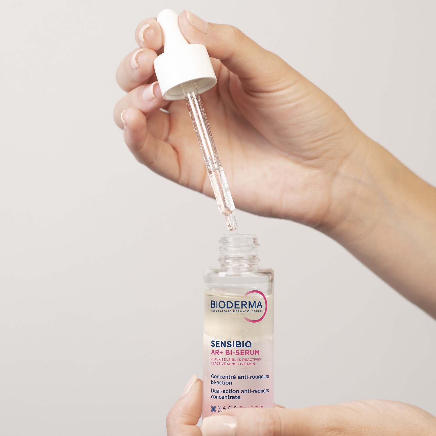 Биодерма Успокаивающая сыворотка AR+ против покраснений и морщин, 30 мл (Bioderma, Sensibio) фото 2