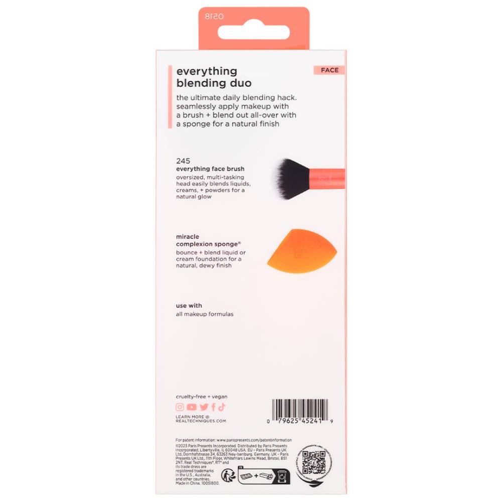 Реал Техникс Набор для макияжа Everything Blending Duo: кисть и спонж (Real Techniques, Set) фото 3