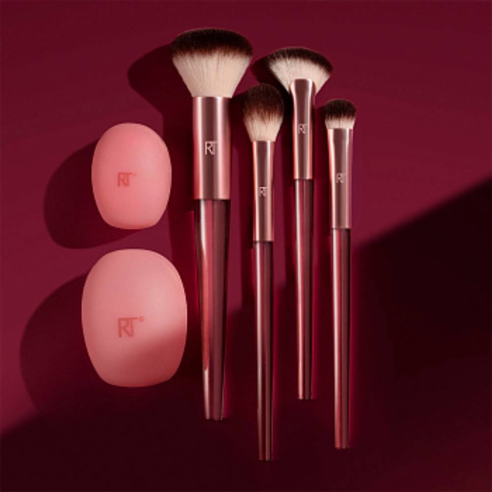 Реал Техникс Набор для макияжа A Brighter Hue Base Set (Real Techniques, Cherry on Top) фото 1