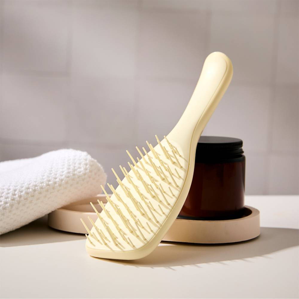 Тангл Тизер Расческа для склонных к выпадению и ломкости волос Extra Gentle Chamomile (Tangle Teezer, The Ultimate Detangler) фото 1