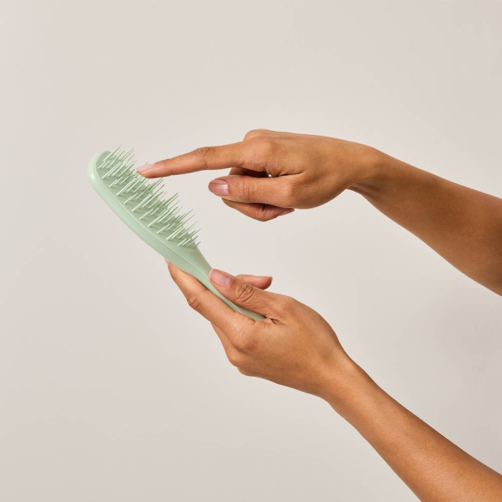 Тангл Тизер Расческа для склонных к выпадению и ломкости волос Extra Gentle Eucalyptus Green (Tangle Teezer, The Ultimate Detangler) фото 1