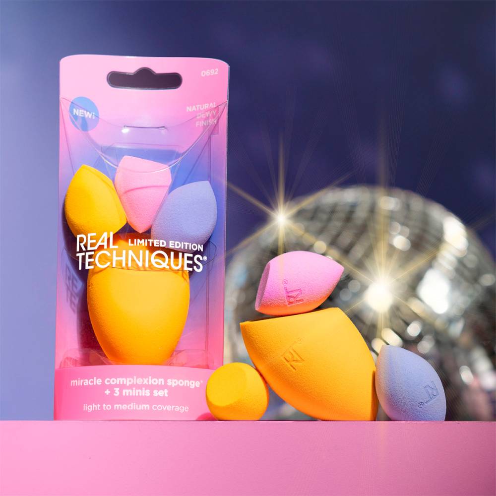 Реал Техникс Набор спонжей для макияжа Miracle Complexion Sponge, 4 спонжа (Real Techniques, Night Brights) фото 1