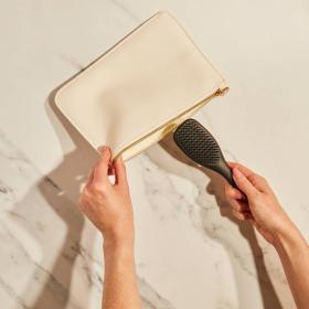 Tangle Teezer Расческа для прямых и волнистых волос Mini Liquorice Black. фото