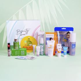 PharmaBeautyBox Beautybox Summer vibe Sunbrella SPF 50 дляжирной и комбинированнойкожи. фото