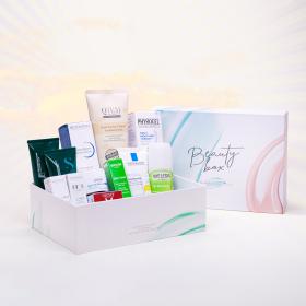 PharmaBeautyBox Good morning, sleeping beauty. фото