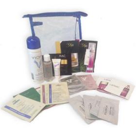 PharmaBeautyBox Косметичка с минипродуками уход против старения кожи. фото